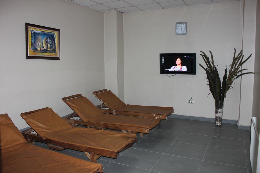 Paluri Hotel Hopa Buitenkant foto