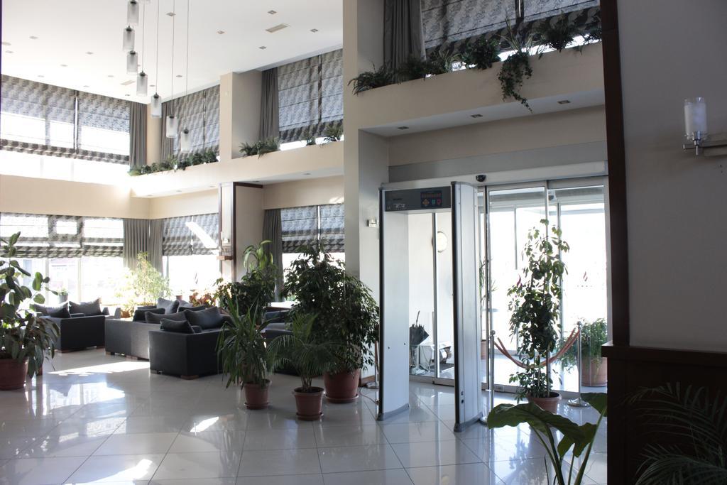 Paluri Hotel Hopa Buitenkant foto